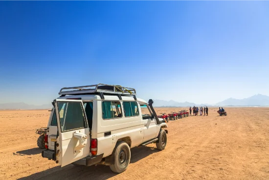 Escursione in fuoristrada nel deserto